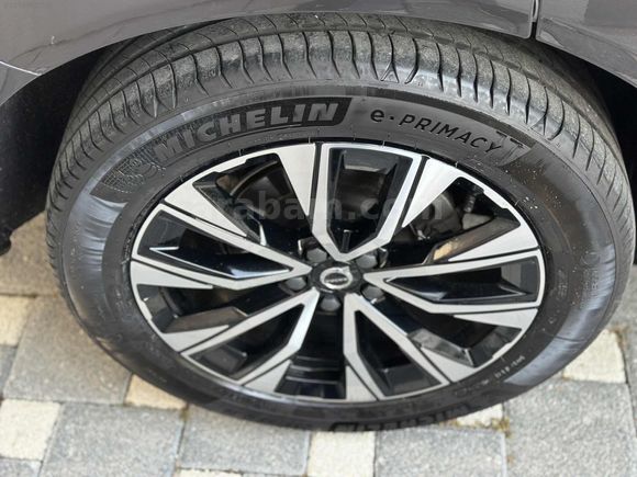 XC60 2.0 B5 MİLD HYBRİD PLUS DARK AWD - BOYASIZ -%20 KDVLİ