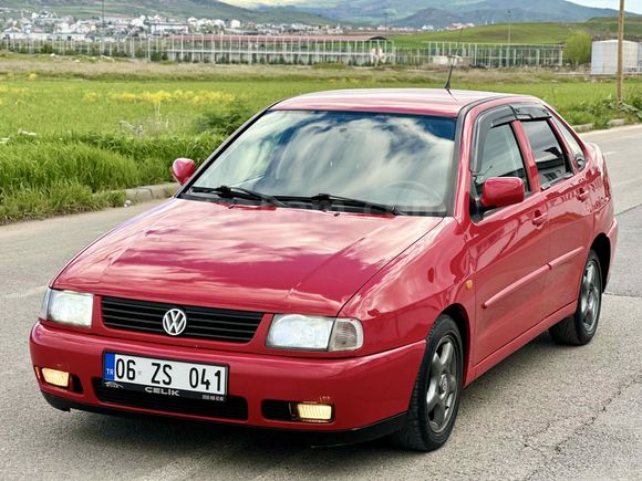 Takas olur 100 lük 1.6 Polo hatasız ayarında düşük km 