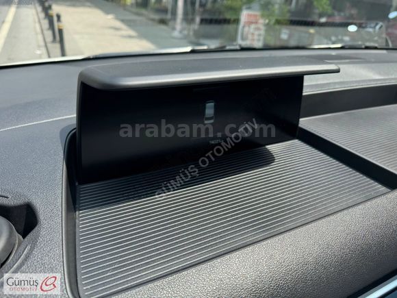 GÜMÜŞ OTOMOTİV'DEN 2023 4X4 CAM TAVANLI STARIA 74.000KM
