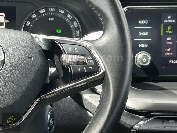 2021 HATASIZ SKODA OCTAVİA 1.0 E-TEC ELİTE CAR PLAY