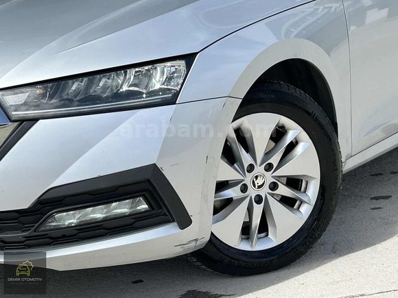 2021 HATASIZ SKODA OCTAVİA 1.0 E-TEC ELİTE CAR PLAY