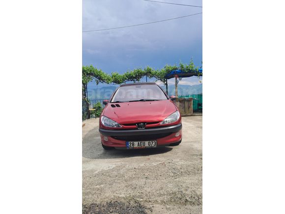 Sahibinden  saneufluPeugeot 206 1.4 XT 2004 Model