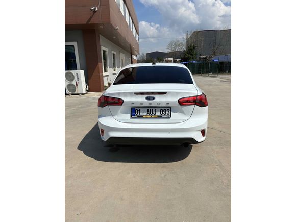 Sahibinden Ford Focus 1.5 TDCi Trend X 2020 Model Bursa 146.000 km Beyaz