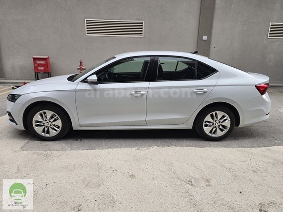 2021 SKODA OCTAVIA 1.0 E-TEC ELITE DSG YARIM PARÇA BOYALI