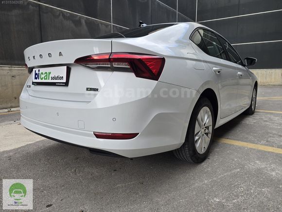 2021 SKODA OCTAVIA 1.0 E-TEC ELITE DSG YARIM PARÇA BOYALI