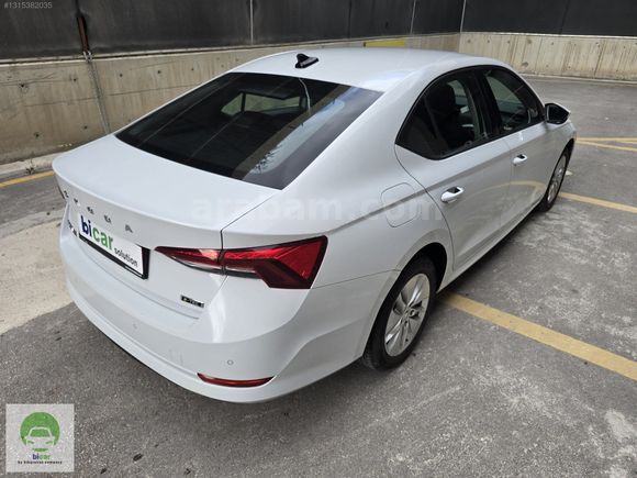 2021 SKODA OCTAVIA 1.0 E-TEC ELITE DSG YARIM PARÇA BOYALI