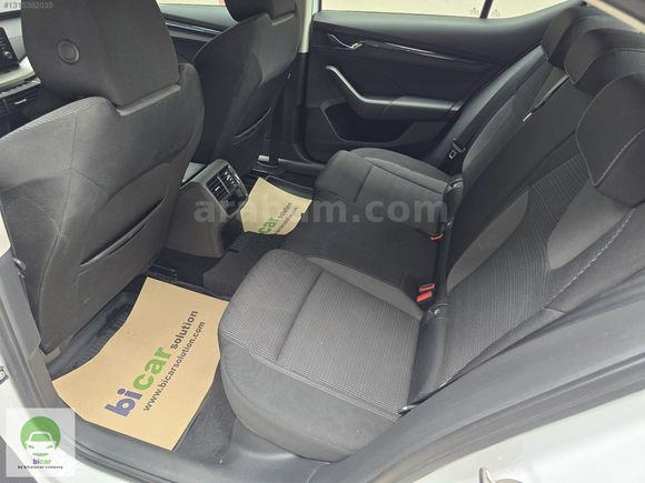 2021 SKODA OCTAVIA 1.0 E-TEC ELITE DSG YARIM PARÇA BOYALI