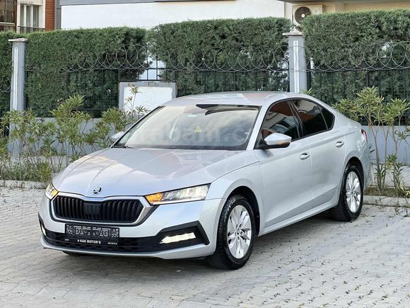 OCTAVİA + 2023 + DEĞİŞENSİZ + TRAMERSİZ + ELİTE- KART+KREDİ