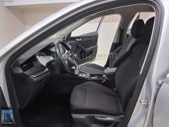 YÜCELER OTO'DAN 2022 MODEL SKODA OCTAVİA HYBRİD KDV%20 HATASIZ