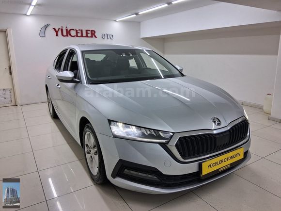 YÜCELER OTO'DAN 2022 MODEL SKODA OCTAVİA HYBRİD KDV%20 HATASIZ
