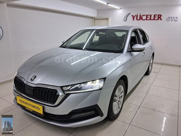 YÜCELER OTO'DAN 2022 MODEL SKODA OCTAVİA HYBRİD KDV%20 HATASIZ
