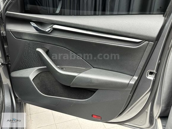 2023 SKODA OCTAVİA 1.0 TSI E-TEC ELİTE DEĞŞNSİZ+FUL.SERVS.BAKMLI