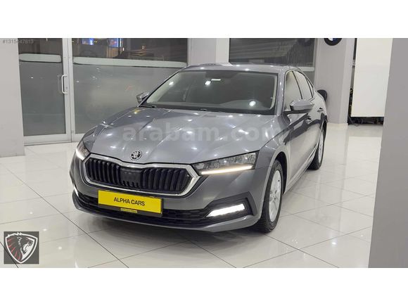 Hatasız Boyasız Skoda Octavia 1.0 e-Tec 79.000 km servis.b