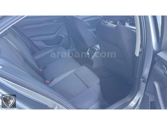 Hatasız Boyasız Skoda Octavia 1.0 e-Tec 79.000 km servis.b