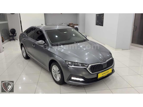 Hatasız Boyasız Skoda Octavia 1.0 e-Tec 79.000 km servis.b