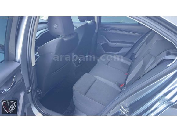 Hatasız Boyasız Skoda Octavia 1.0 e-Tec 79.000 km servis.b