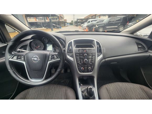 CSN&İCON AUTODAN 2018 OPEL ASTRA EDİTİON PLUS