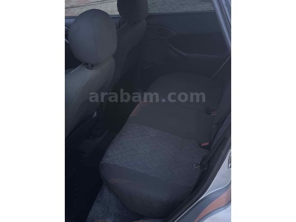 Memurdan Focus 1.6 Ambiente 2001 Model 
Değişensiz Tramersiz Bakımlı 