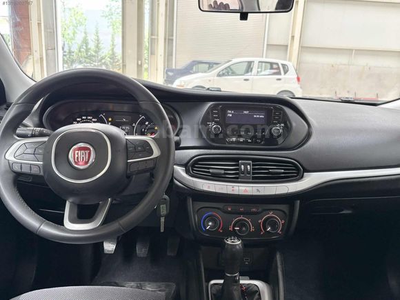 TR DE TEK 32.000 KM İLK SAHİBİNDEN FIAT EGEA EASY STLL