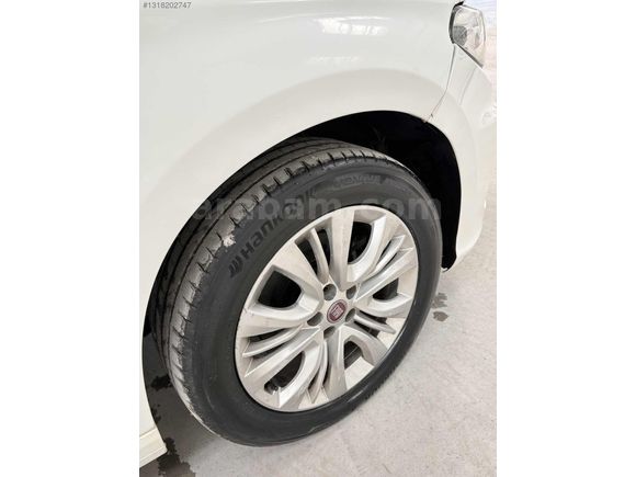 TR DE TEK 32.000 KM İLK SAHİBİNDEN FIAT EGEA EASY STLL