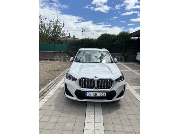 Sahibinden BMW iX1 xDrive30 2023 Model  23600 km Beyaz