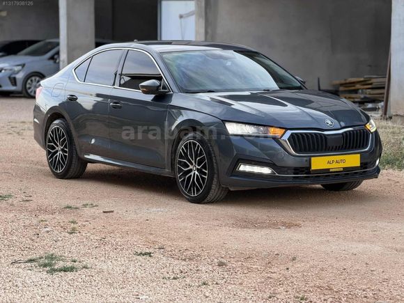 2020 OCTAVİA 1.5 E-TEC EMSALSİZ TEMİZLİKTE