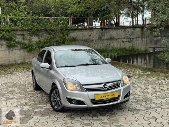 2011 OPEL ASTRA SEDAN 1.3 111.Cİ YIL MANUEL 230 BİN DÜŞÜK KM DE