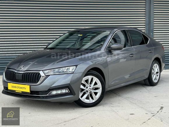 2022 SKODA OCTAVİA 1.5 E-TEC PREMİUM CAR PLAY HAYALET GÖSTERGE
