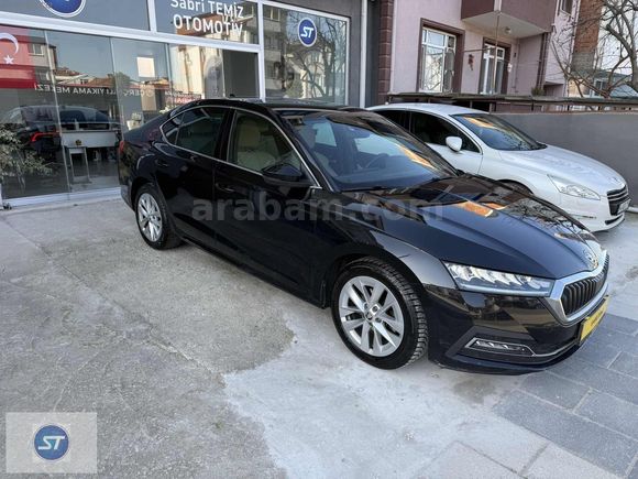 2023 SKODA OCTAVİA 1.5 TSI E-TEC PREMIUM DSG 117500 KM