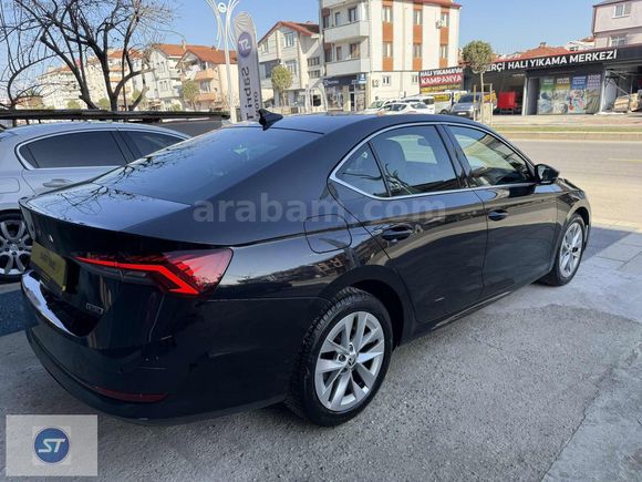 2023 SKODA OCTAVİA 1.5 TSI E-TEC PREMIUM DSG 117500 KM