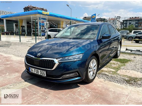 2022 SKODA OCTAVİA 1.5 e-Tec PREMİUM HATASIZ BOYASIZ TRAMERSİZ