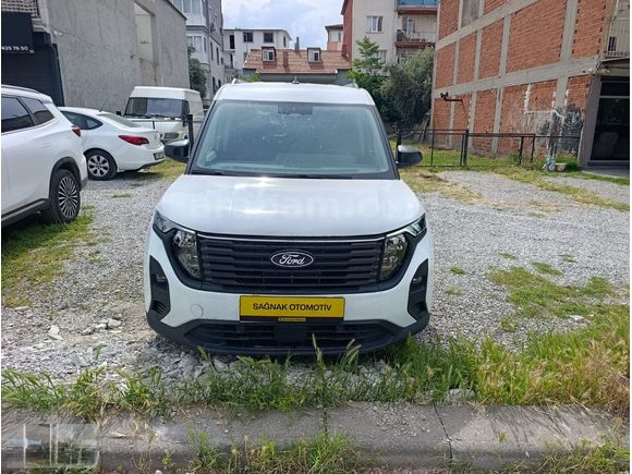 FORD TOURNEO COURİER 1.5 ECOBLUE TİTANİUM 59 BİN KM BOYASIZZZ