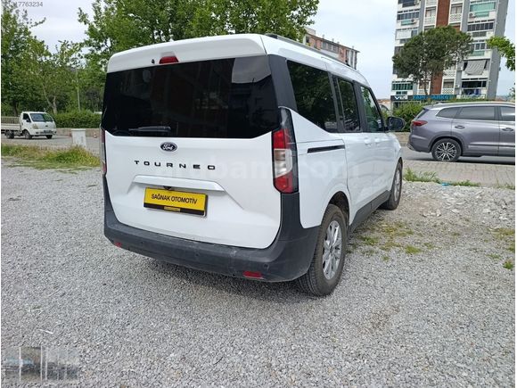 FORD TOURNEO COURİER 1.5 ECOBLUE TİTANİUM 59 BİN KM BOYASIZZZ