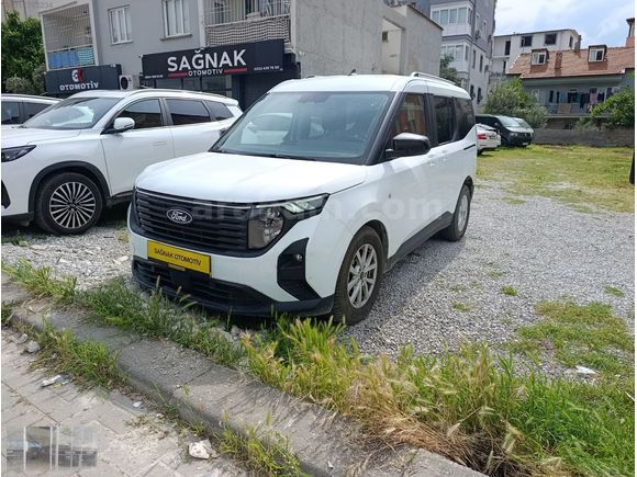 FORD TOURNEO COURİER 1.5 ECOBLUE TİTANİUM 59 BİN KM BOYASIZZZ