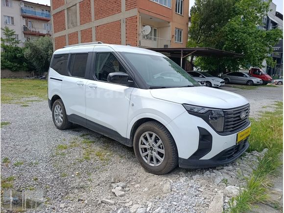 FORD TOURNEO COURİER 1.5 ECOBLUE TİTANİUM 59 BİN KM BOYASIZZZ
