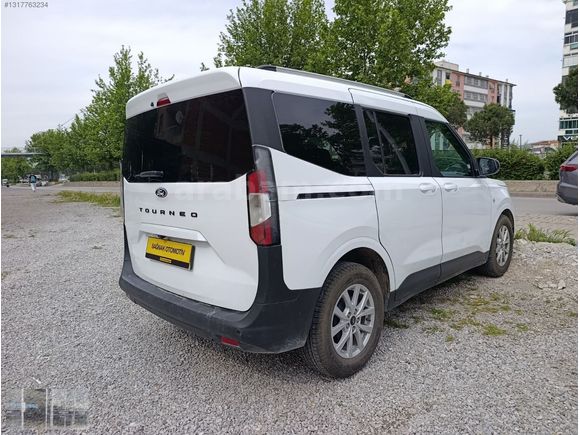 FORD TOURNEO COURİER 1.5 ECOBLUE TİTANİUM 59 BİN KM BOYASIZZZ