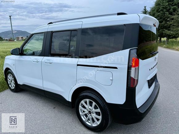 HATASIZ BOYASIZ 2024 FORD COURIER 1.5 EcoBlue TITANIUM 19 BİN KM