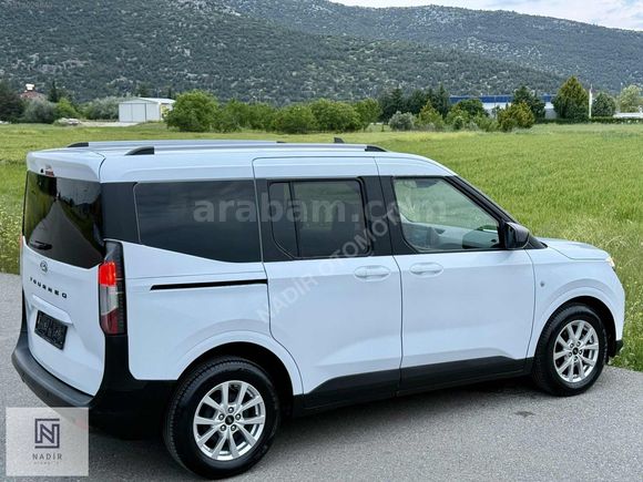 HATASIZ BOYASIZ 2024 FORD COURIER 1.5 EcoBlue TITANIUM 19 BİN KM