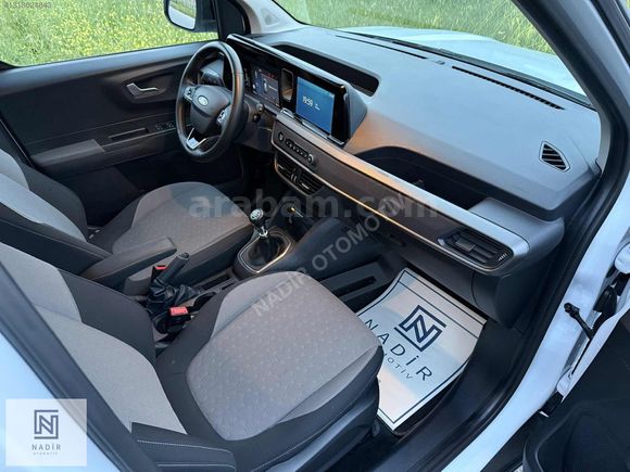 HATASIZ BOYASIZ 2024 FORD COURIER 1.5 EcoBlue TITANIUM 19 BİN KM