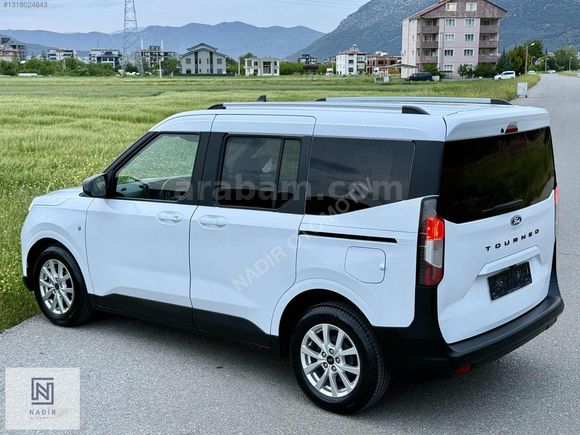 HATASIZ BOYASIZ 2024 FORD COURIER 1.5 EcoBlue TITANIUM 19 BİN KM