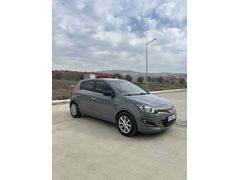 Sahibinden Hyundai i20 1.2 D-CVVT Jump 2013 Model  175.000 km Gri