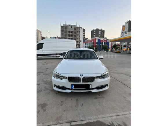 Sahibinden BMW 3 Serisi 320i ED Luxury Line 2013 Model  136.000 km Beyaz