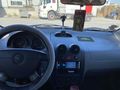 Sahibinden Chevrolet Kalos 1.2 SE 2005 Model Ankara 166.000 km GriSon fotoğraftaki haliyle satılık park halinde çarpılmış kaçılmış o yüzden fiyat düşt