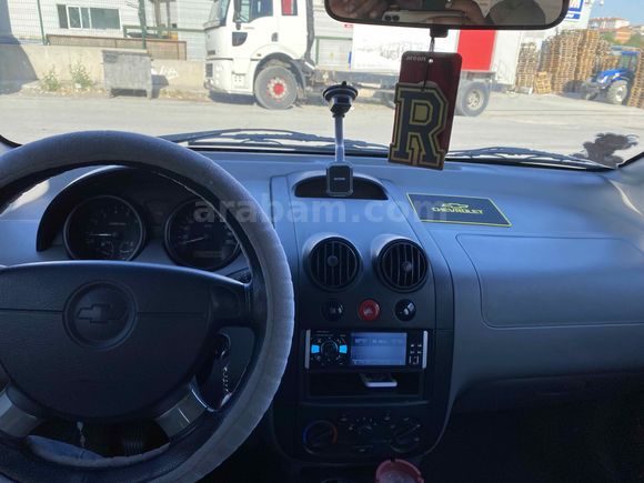 Sahibinden Chevrolet Kalos 1.2 SE 2005 Model Ankara 166.000 km GriSon fotoğraftaki haliyle satılık park halinde çarpılmış kaçılmış o yüzden fiyat düşt