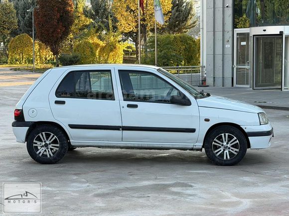 DEĞİŞENSİZ TAKASLI SIFIR MOTORLU CLIO 1.4 ENERGY 5 KAPI