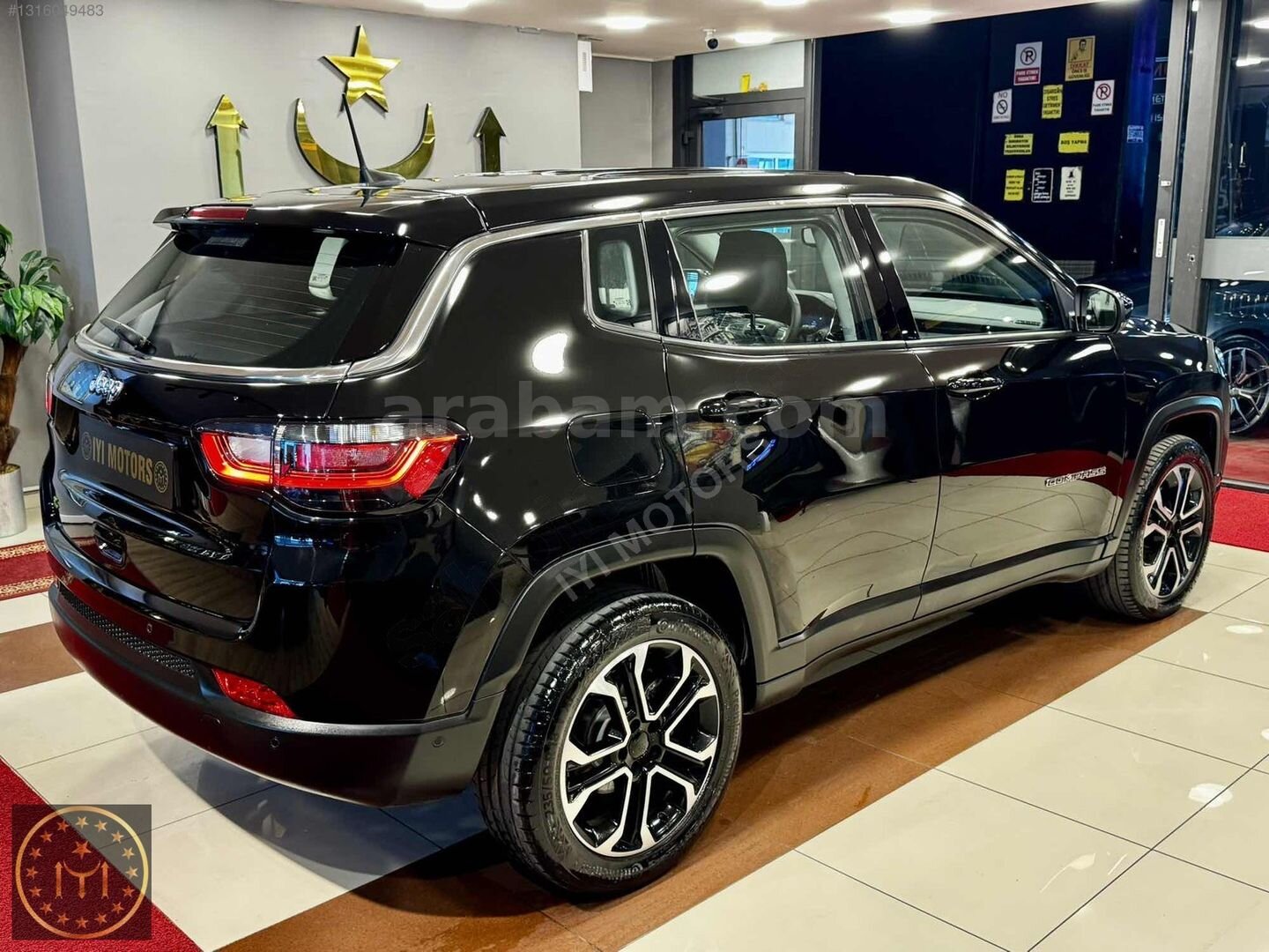 Galeriden Jeep Compass 1.5 Hybrid Limited 2024 Model İstanbul 35.000 km Siyah 3