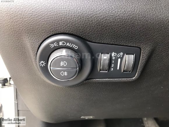 ENRİKO ALİBERTİ'den Jeep Compass 1.5 e-Hybrid Limited 4x2
