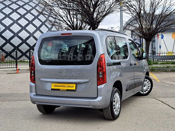 2025 OPEL COMBO YENİ KASA SIFIR KİLOMETRE EAT8 130 HP