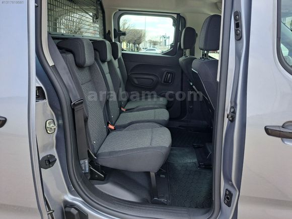 2025 OPEL COMBO YENİ KASA SIFIR KİLOMETRE EAT8 130 HP