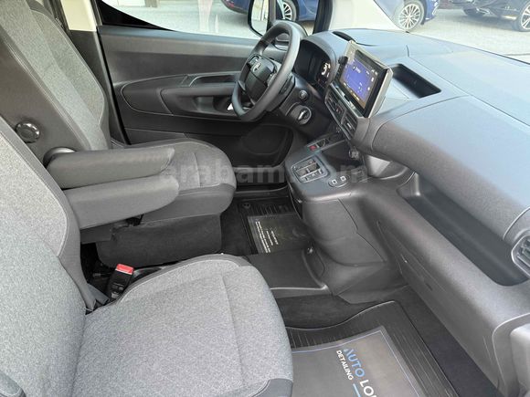 2025 OPEL COMBO 16 BİN KM TRAMERSİZ DEGİŞENSİZ BOYASIZ 132 HP